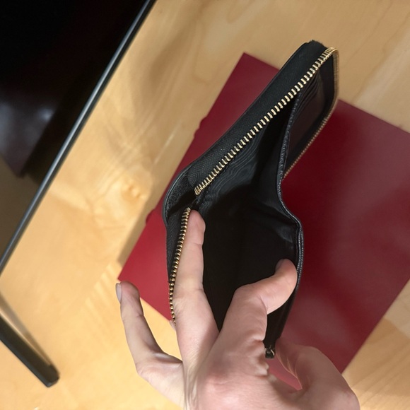 Brand new Gucci Black Leather Wallet - Picture 4 of 7